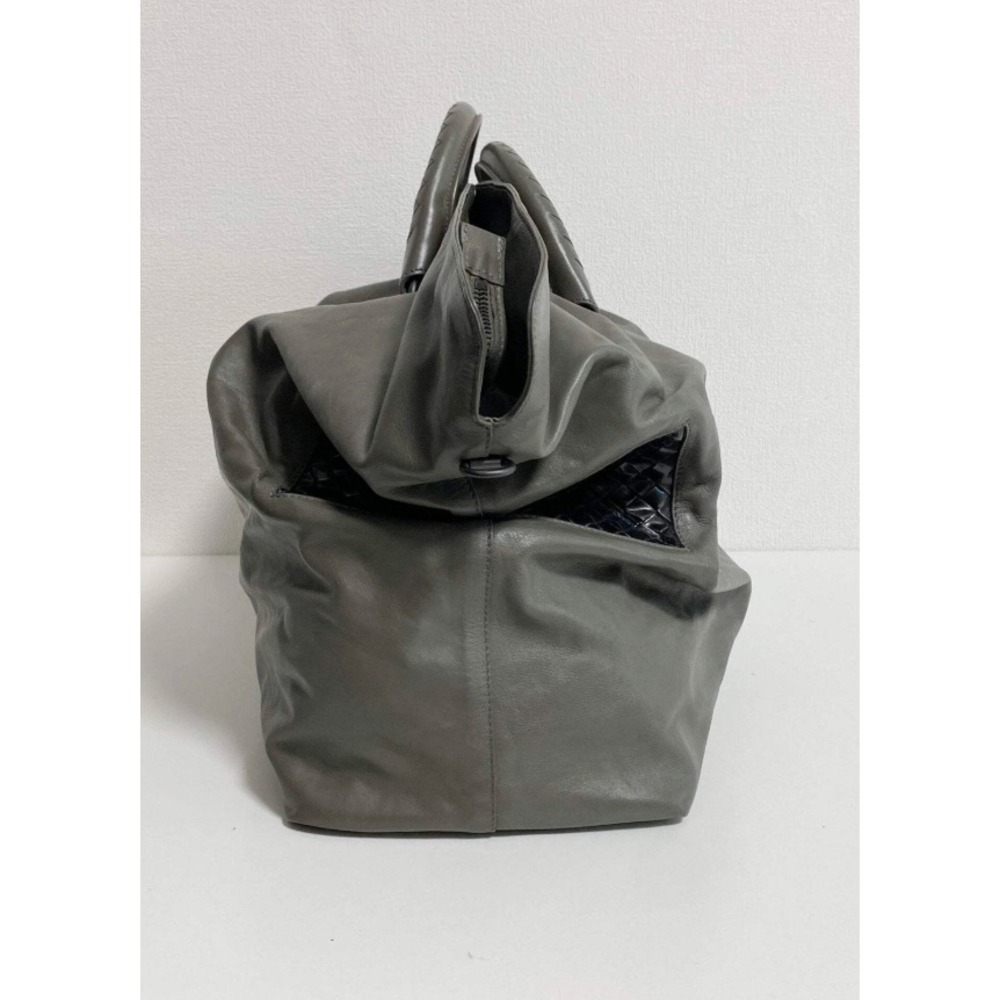BOTTEGA VENETA Intrecciato Grey Boston Bag - Picture 4 of 16